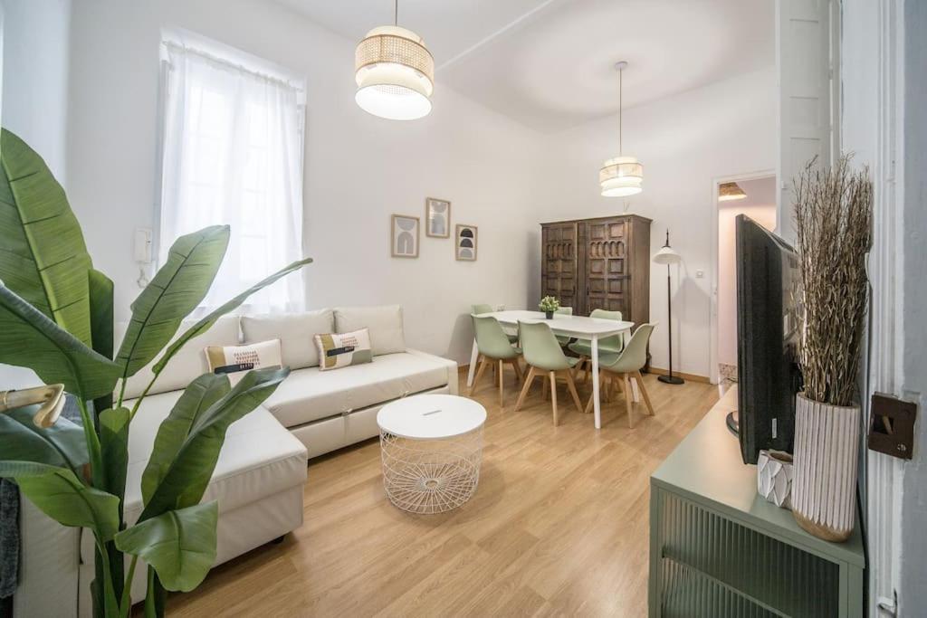 Apartment Mosaic Giralda เซบีญา ภายนอก รูปภาพ