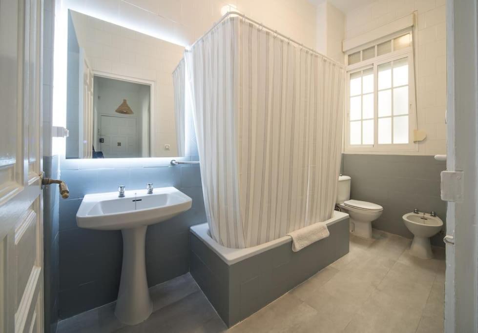 Apartment Mosaic Giralda เซบีญา ภายนอก รูปภาพ