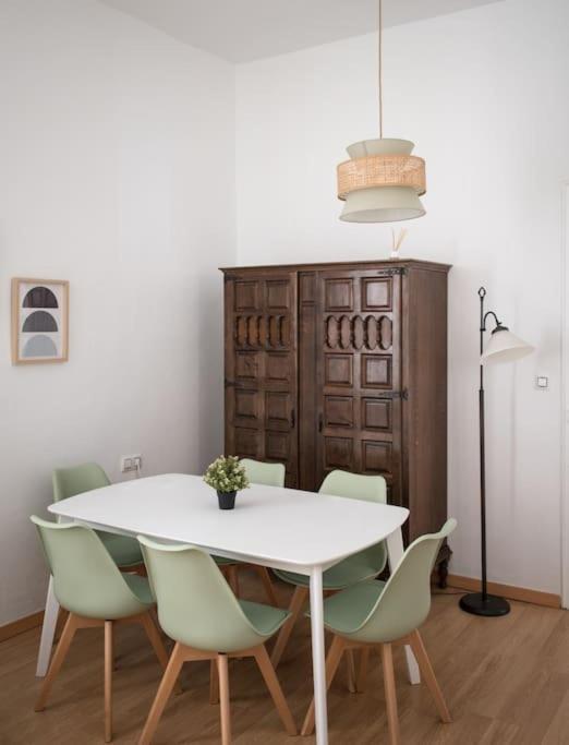 Apartment Mosaic Giralda เซบีญา ภายนอก รูปภาพ