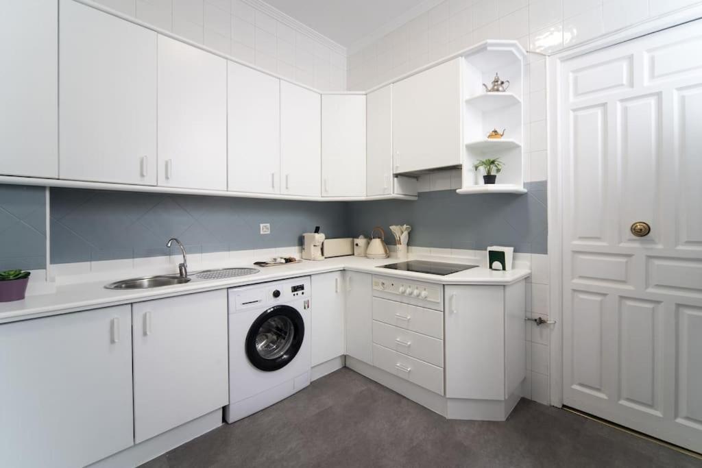 Apartment Mosaic Giralda เซบีญา ภายนอก รูปภาพ