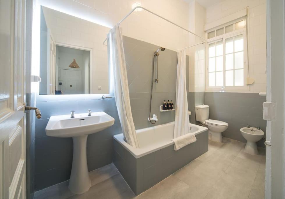 Apartment Mosaic Giralda เซบีญา ภายนอก รูปภาพ